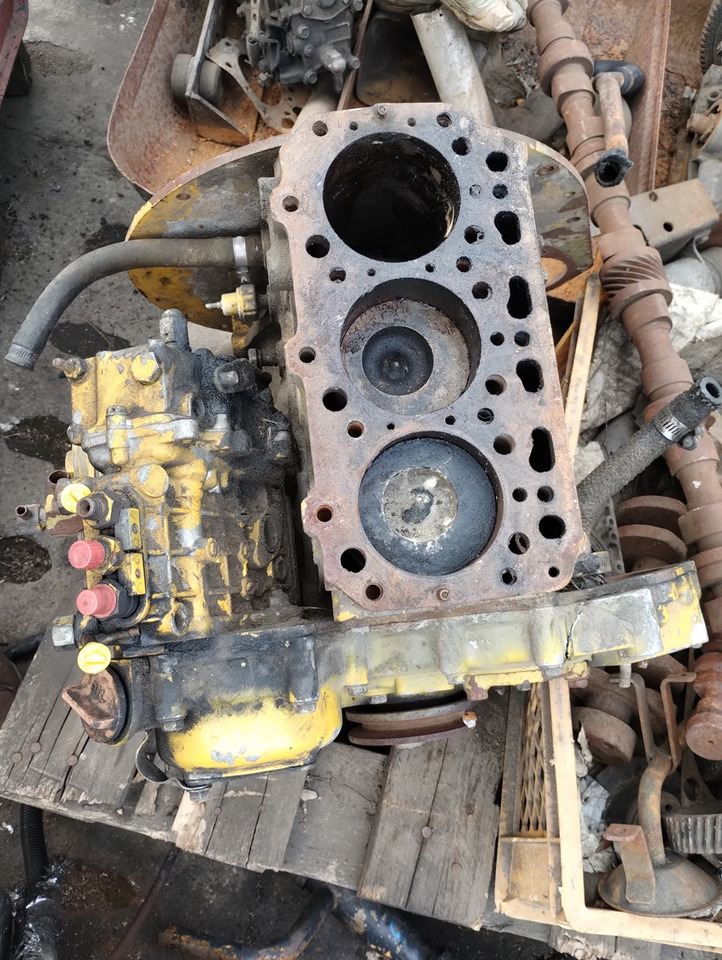 YANMAR 3TN84T KRAMER 212 PARTS - Engine and parts for Construction machinery: picture 2 YANMAR 3TN84T KRAMER 212 PARTS - Engine and parts for Construction machinery: picture 2