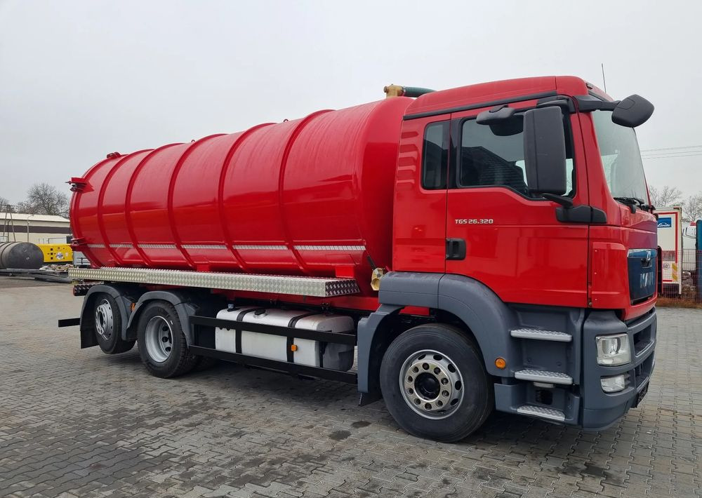 MAN TGS 26 320 - Garbage truck: picture 2 MAN TGS 26 320 - Garbage truck: picture 2