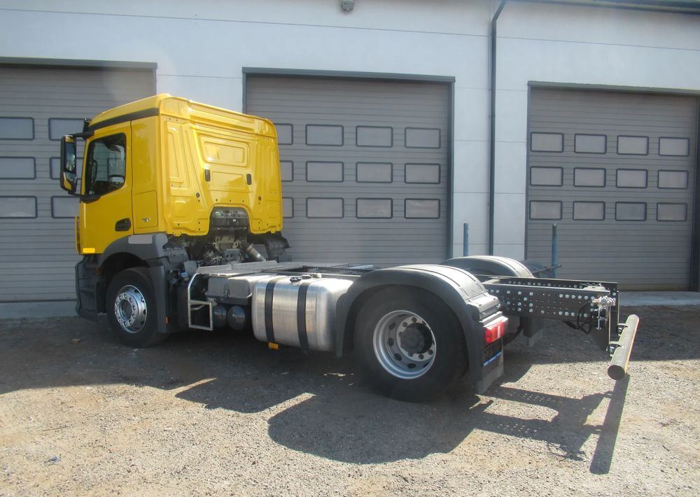 Mercedes-Benz Antos 1830   rozstaw osi 3,60 - Cab chassis truck: picture 1 Mercedes-Benz Antos 1830   rozstaw osi 3,60 - Cab chassis truck: picture 1