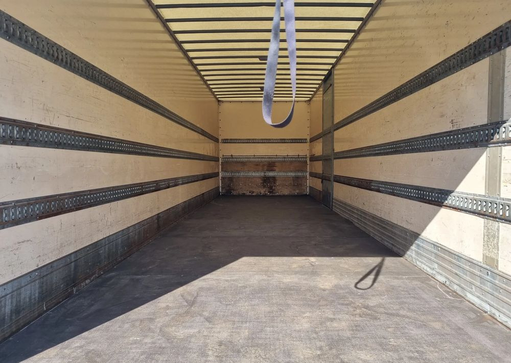 Renault Premium 270 - Box truck: picture 5 Renault Premium 270 - Box truck: picture 5