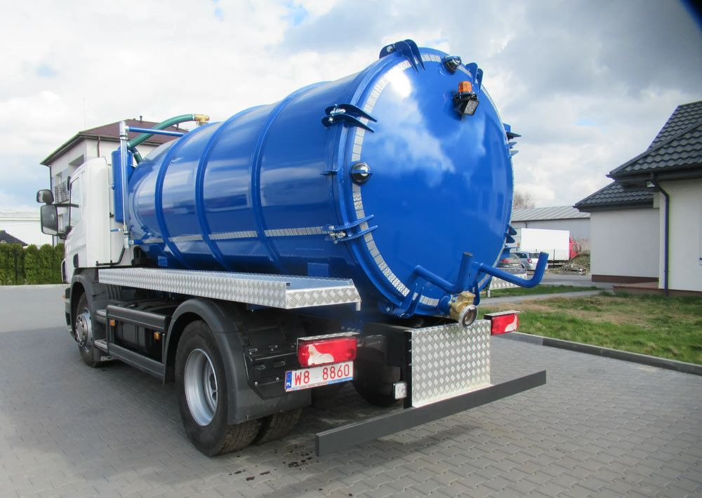 Scania P360 - Garbage truck: picture 4 Scania P360 - Garbage truck: picture 4