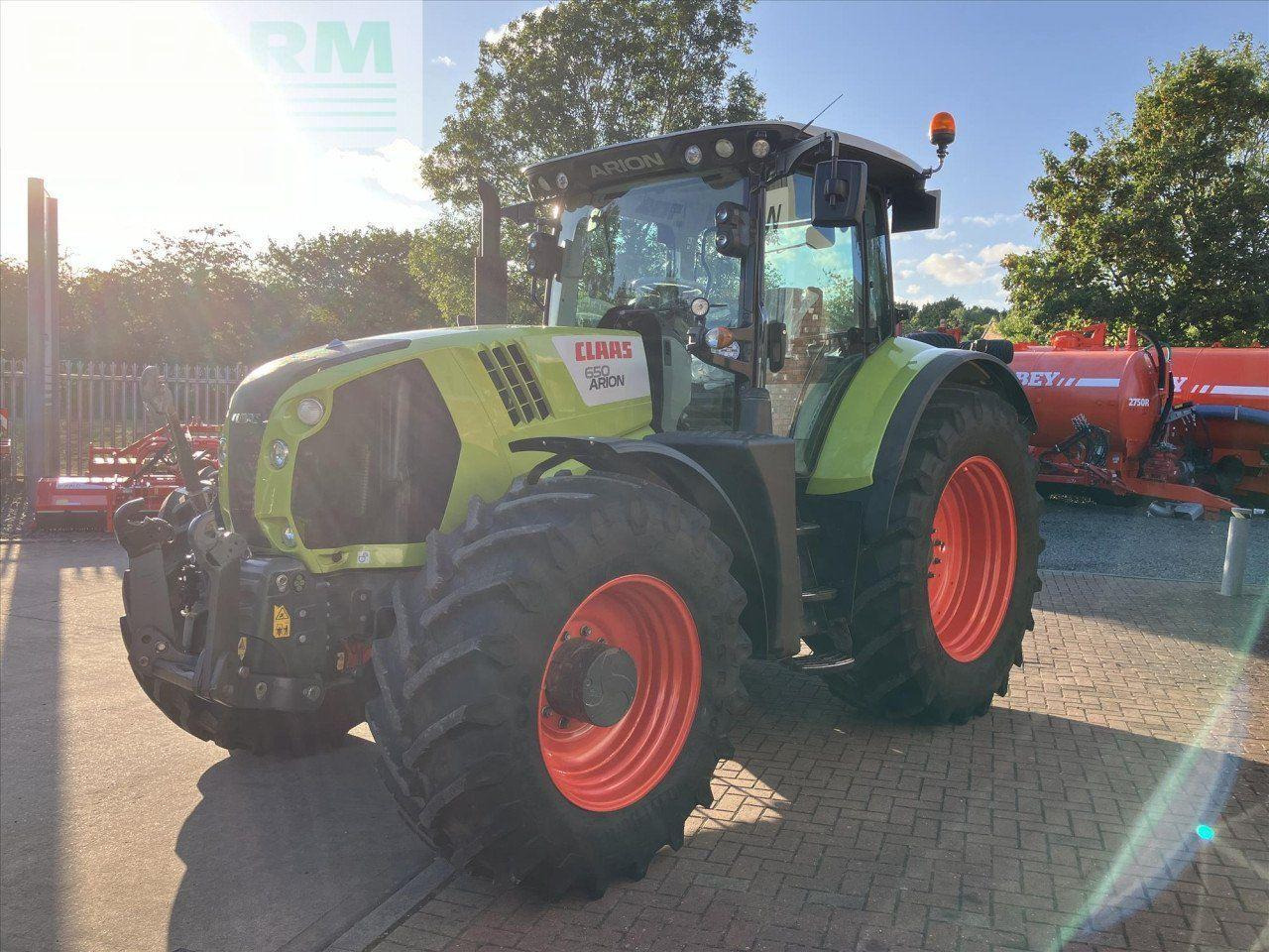 CLAAS ARION 650 CIS + - Farm tractor: picture 3 CLAAS ARION 650 CIS + - Farm tractor: picture 3
