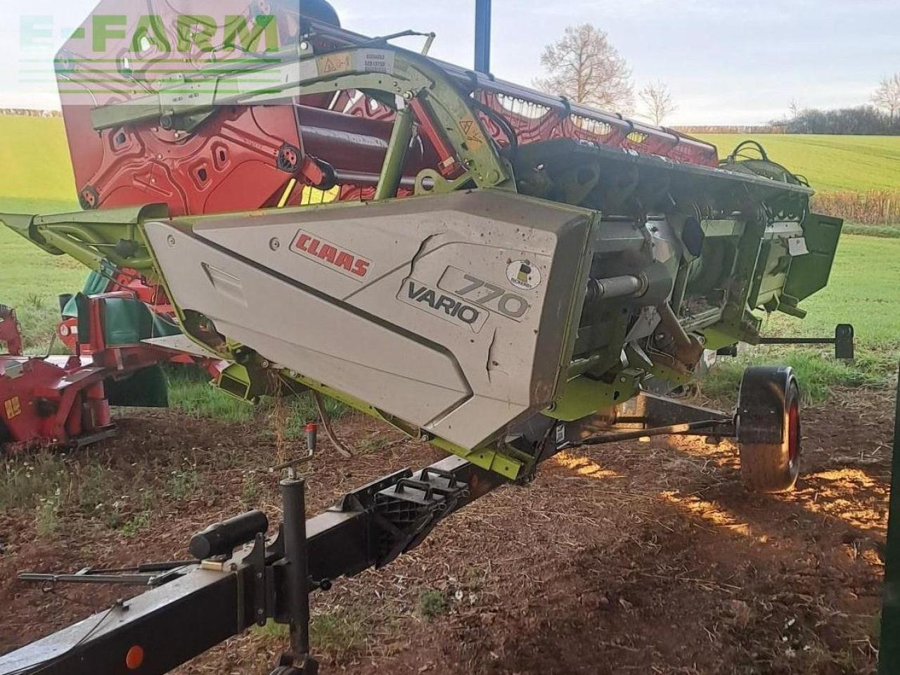 CLAAS LEXION 6800TT - Combine harvester: picture 2 CLAAS LEXION 6800TT - Combine harvester: picture 2