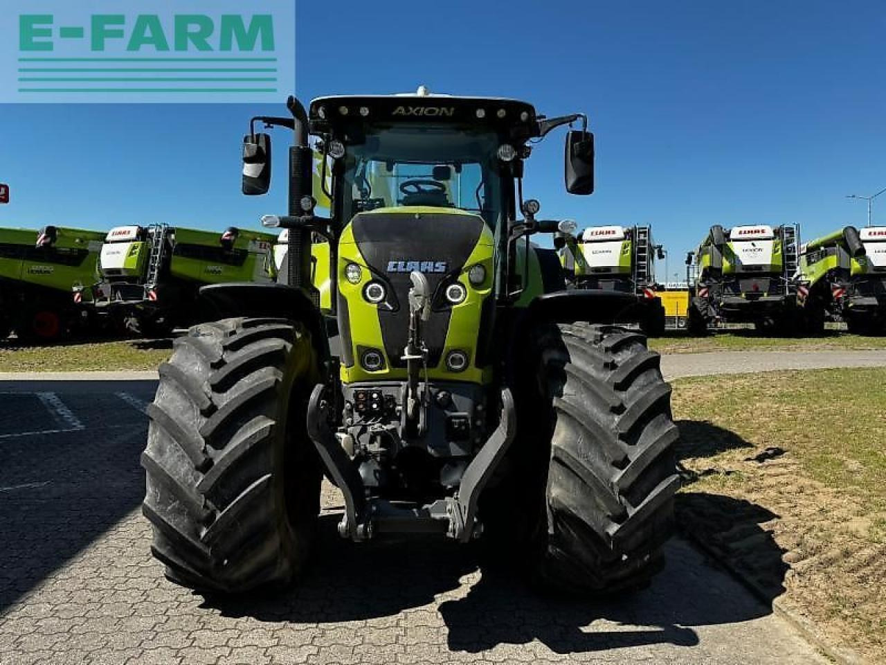Farm tractor CLAAS axion 870: picture 9