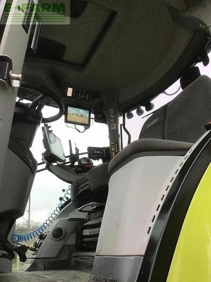 Farm tractor CLAAS axion 930: picture 6