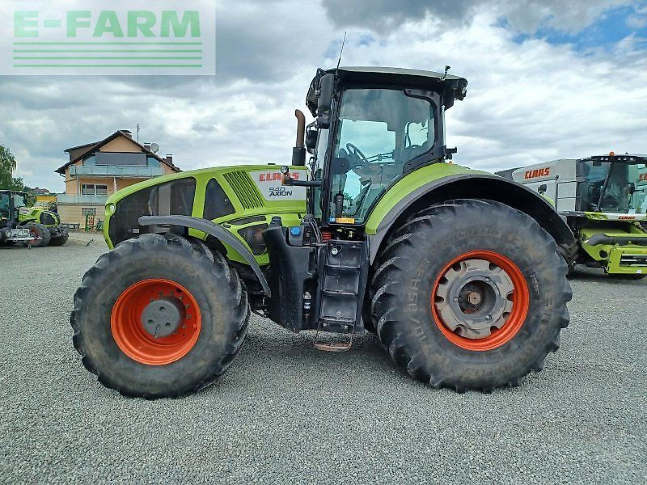 CLAAS axion 940 c-matic - Farm tractor: picture 2 CLAAS axion 940 c-matic - Farm tractor: picture 2