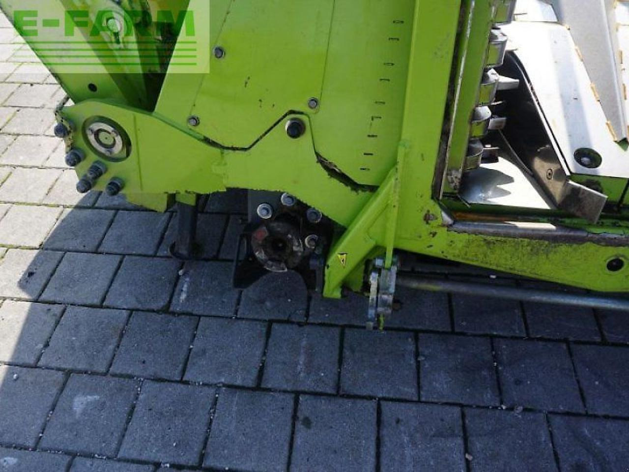 Forage harvester attachment CLAAS orbis 450: picture 11