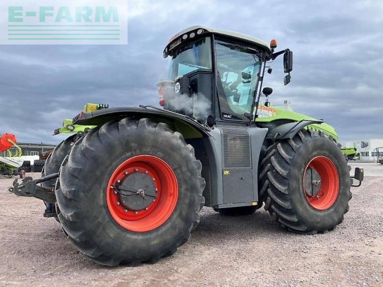 CLAAS xerion 4000 trac TRAC - Farm tractor: picture 4 CLAAS xerion 4000 trac TRAC - Farm tractor: picture 4
