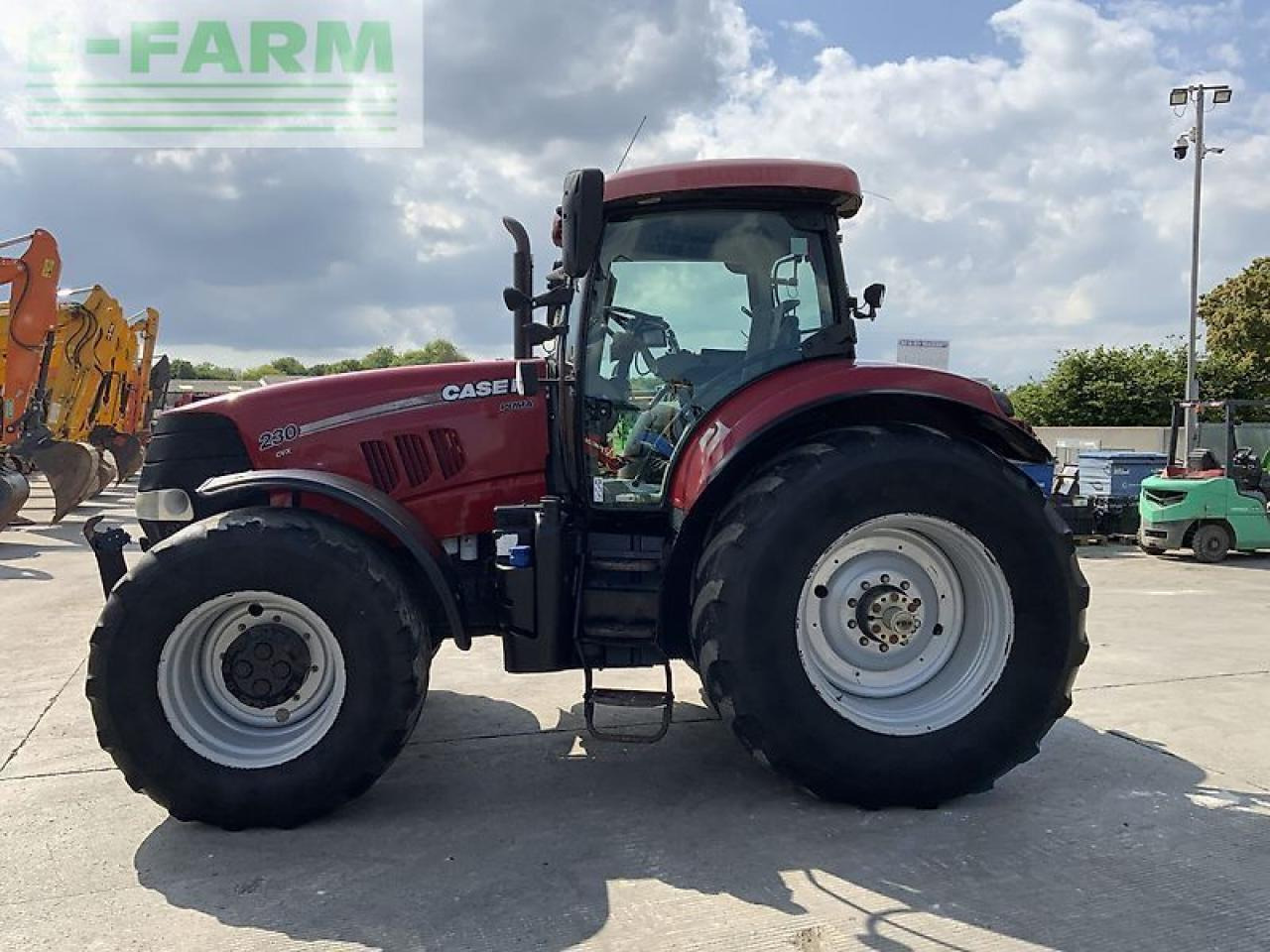 Case-IH 230 cvx tractor (st23247) - Farm tractor: picture 5 Case-IH 230 cvx tractor (st23247) - Farm tractor: picture 5