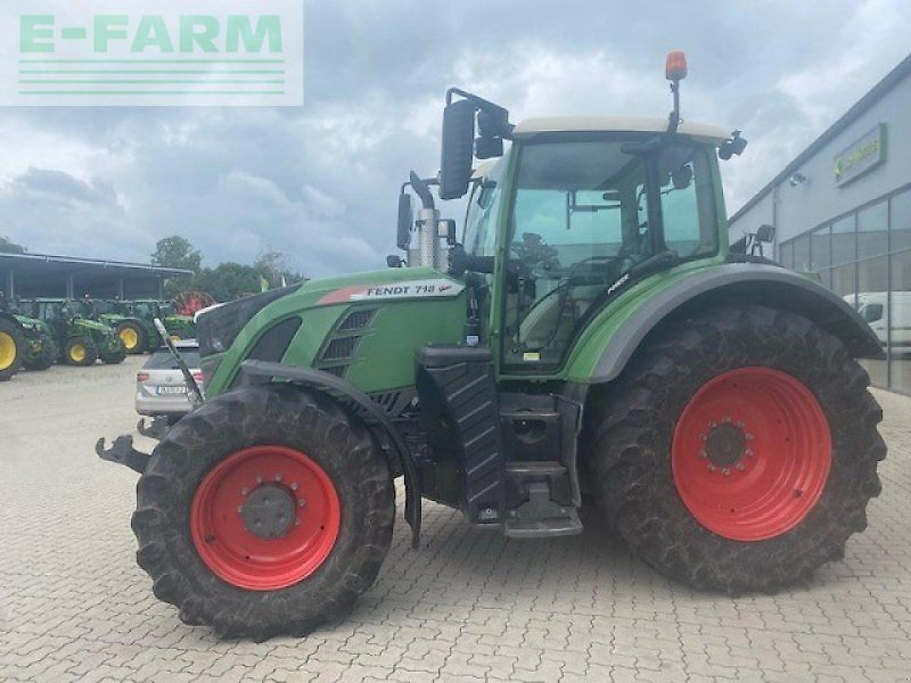 Fendt 718 vario power Power - Farm tractor: picture 3 Fendt 718 vario power Power - Farm tractor: picture 3