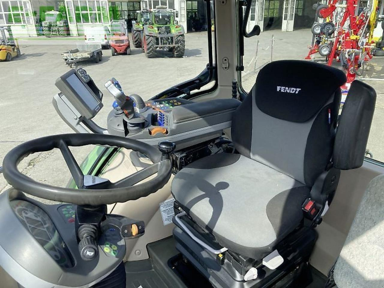 Farm tractor Fendt 720 vario scr profi Profi: picture 12