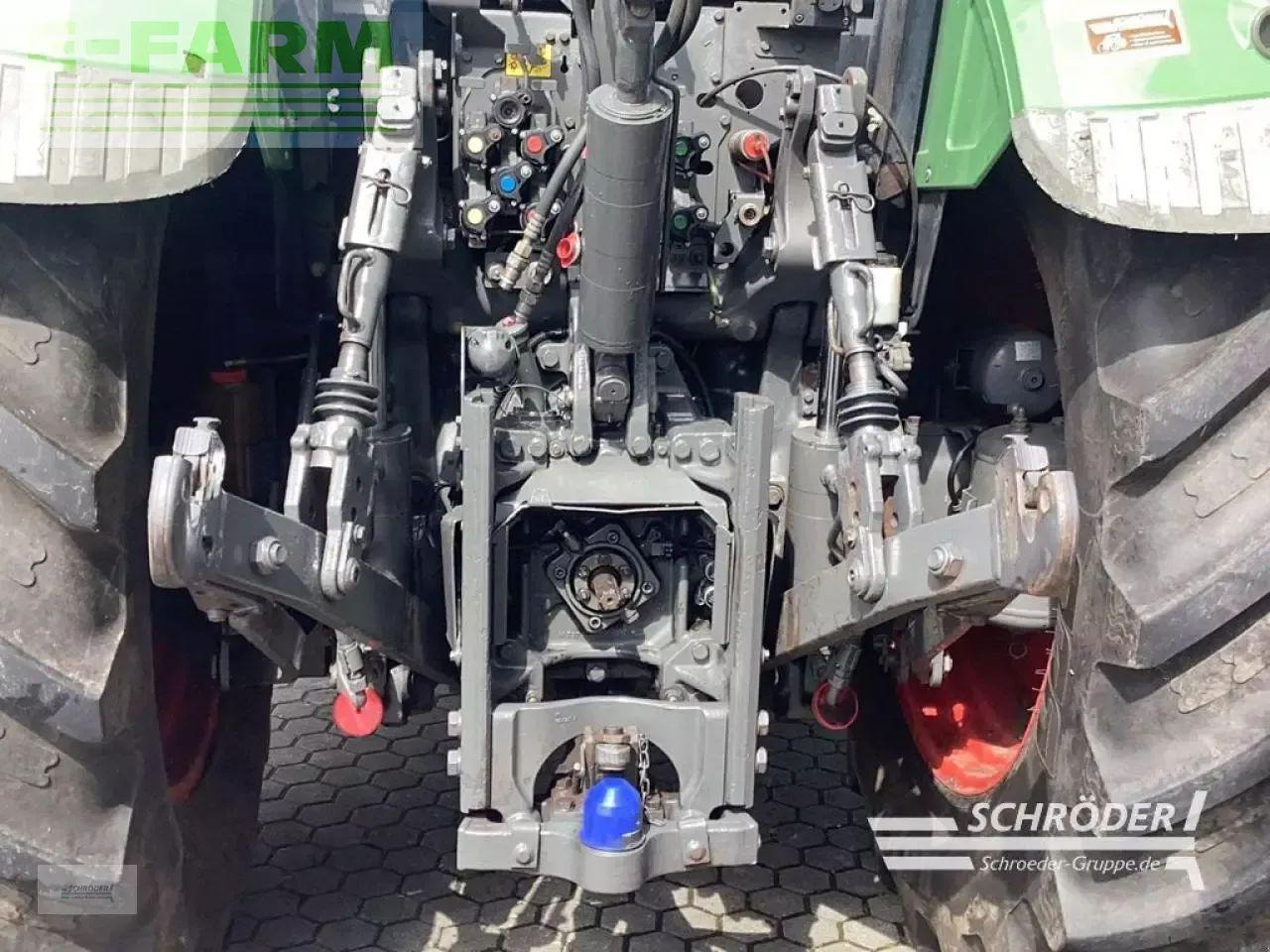 Fendt 724 vario scr profi plus ProfiPlus - Farm tractor: picture 3 Fendt 724 vario scr profi plus ProfiPlus - Farm tractor: picture 3