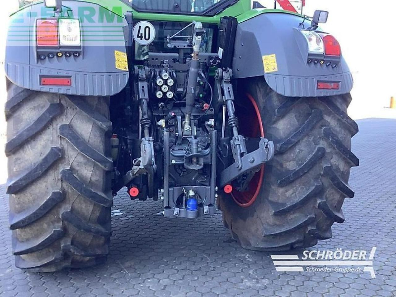 Fendt 824 vario s4 profi plus ProfiPlus - Farm tractor: picture 2 Fendt 824 vario s4 profi plus ProfiPlus - Farm tractor: picture 2