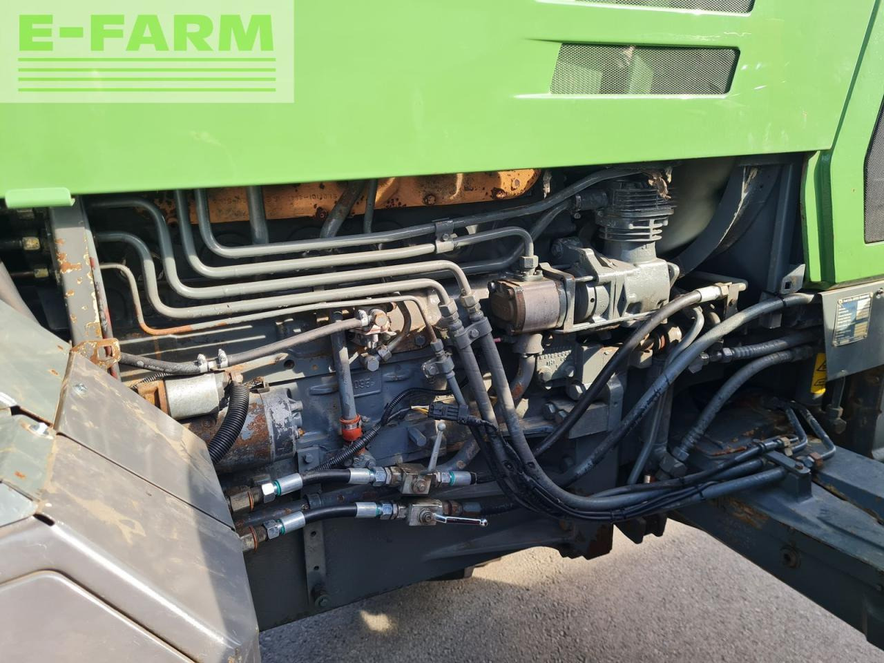 Farm tractor Fendt favorit 818: picture 12