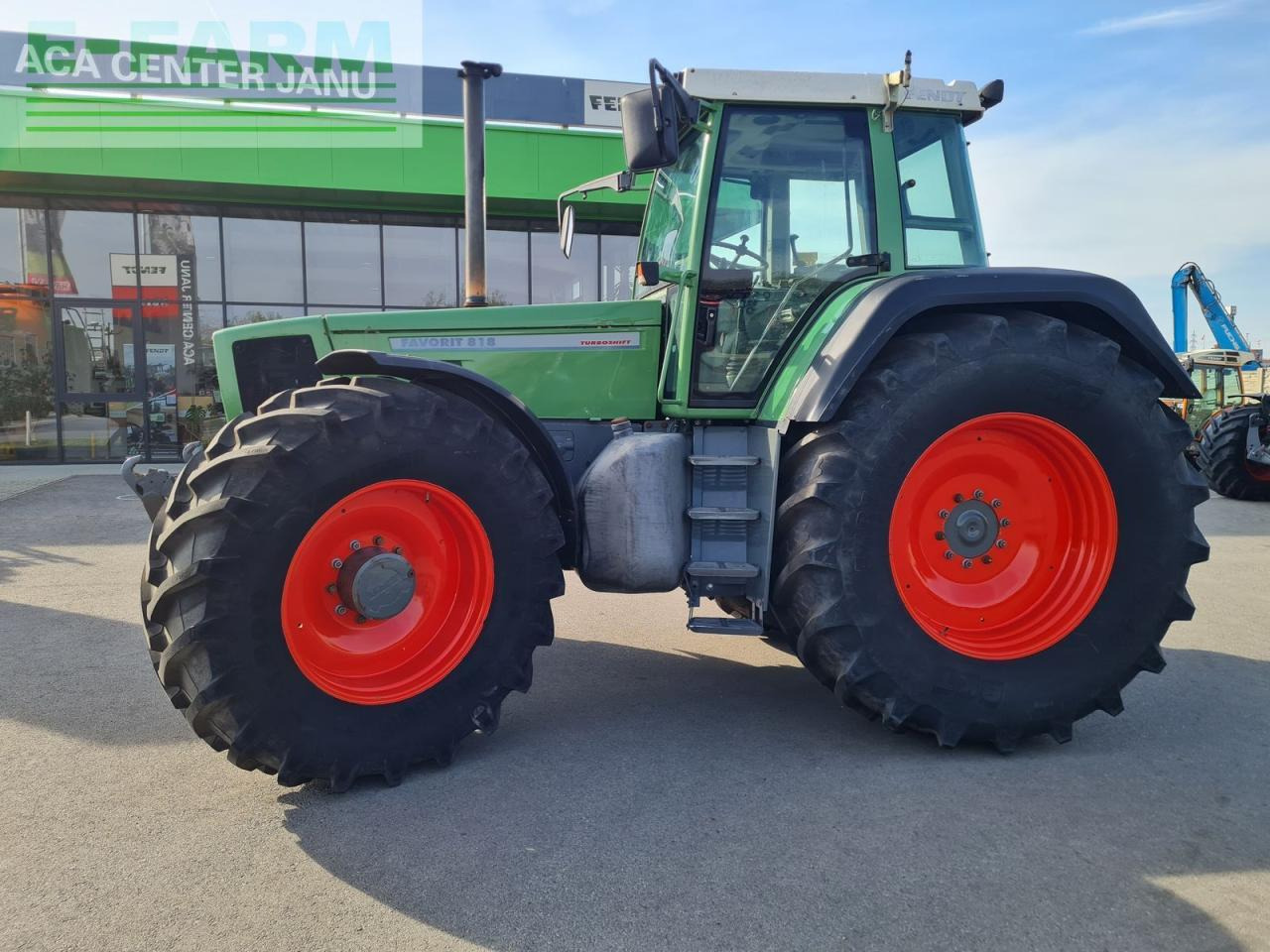 Farm tractor Fendt favorit 818: picture 8