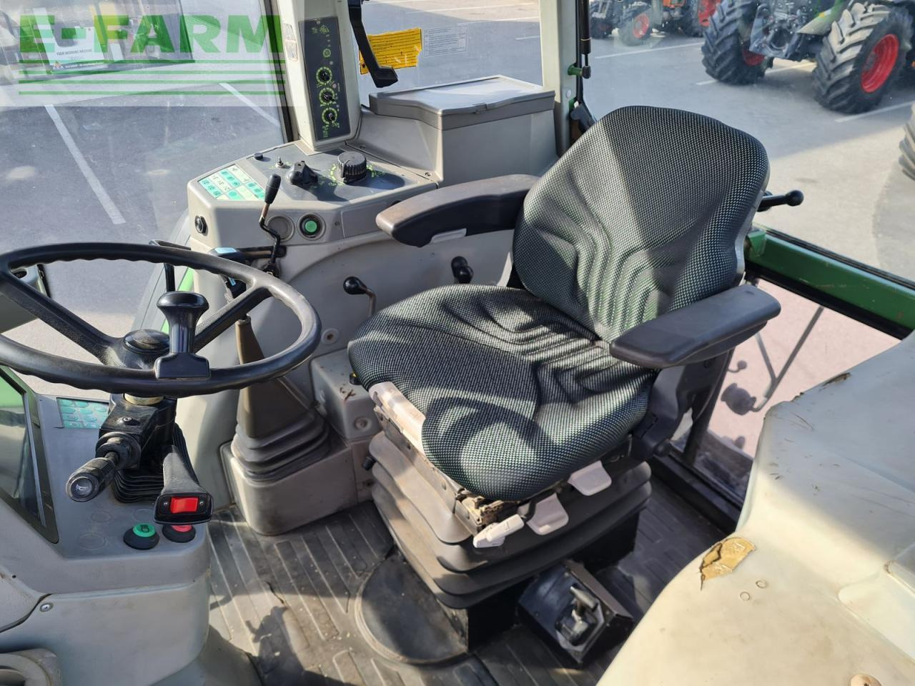 Farm tractor Fendt favorit 818: picture 6