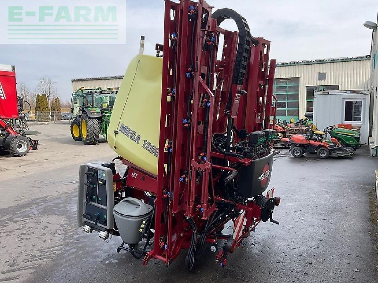 Hardi mega 1200 - Trailed sprayer: picture 4 Hardi mega 1200 - Trailed sprayer: picture 4