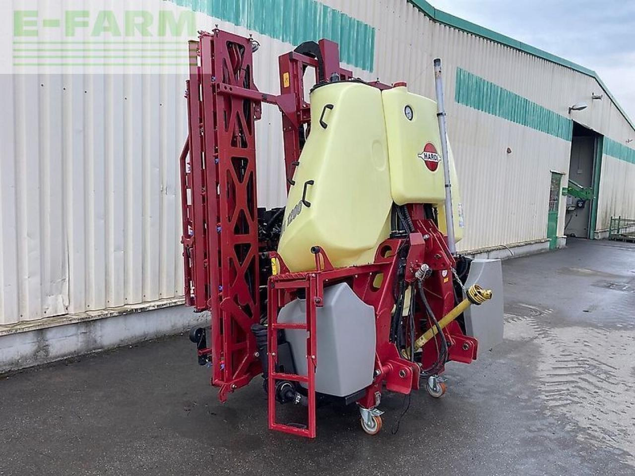 Hardi mega 1200 - Trailed sprayer: picture 2 Hardi mega 1200 - Trailed sprayer: picture 2