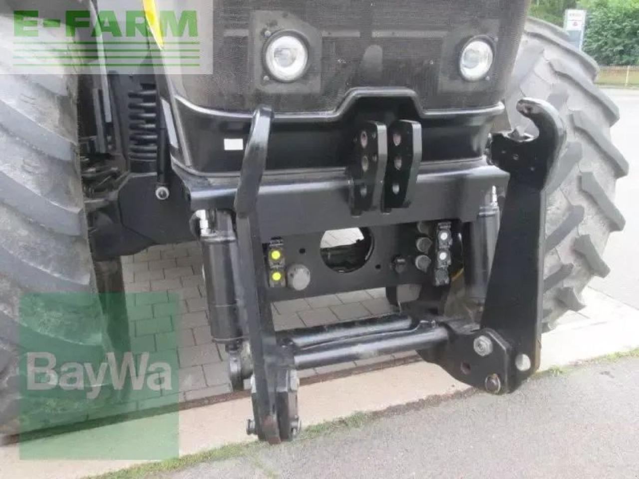 JCB jcb 8330 - Farm tractor: picture 2 JCB jcb 8330 - Farm tractor: picture 2