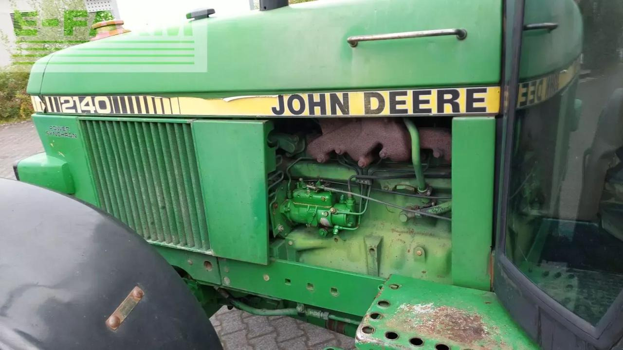 John Deere 2140a - Farm tractor: picture 5 John Deere 2140a - Farm tractor: picture 5