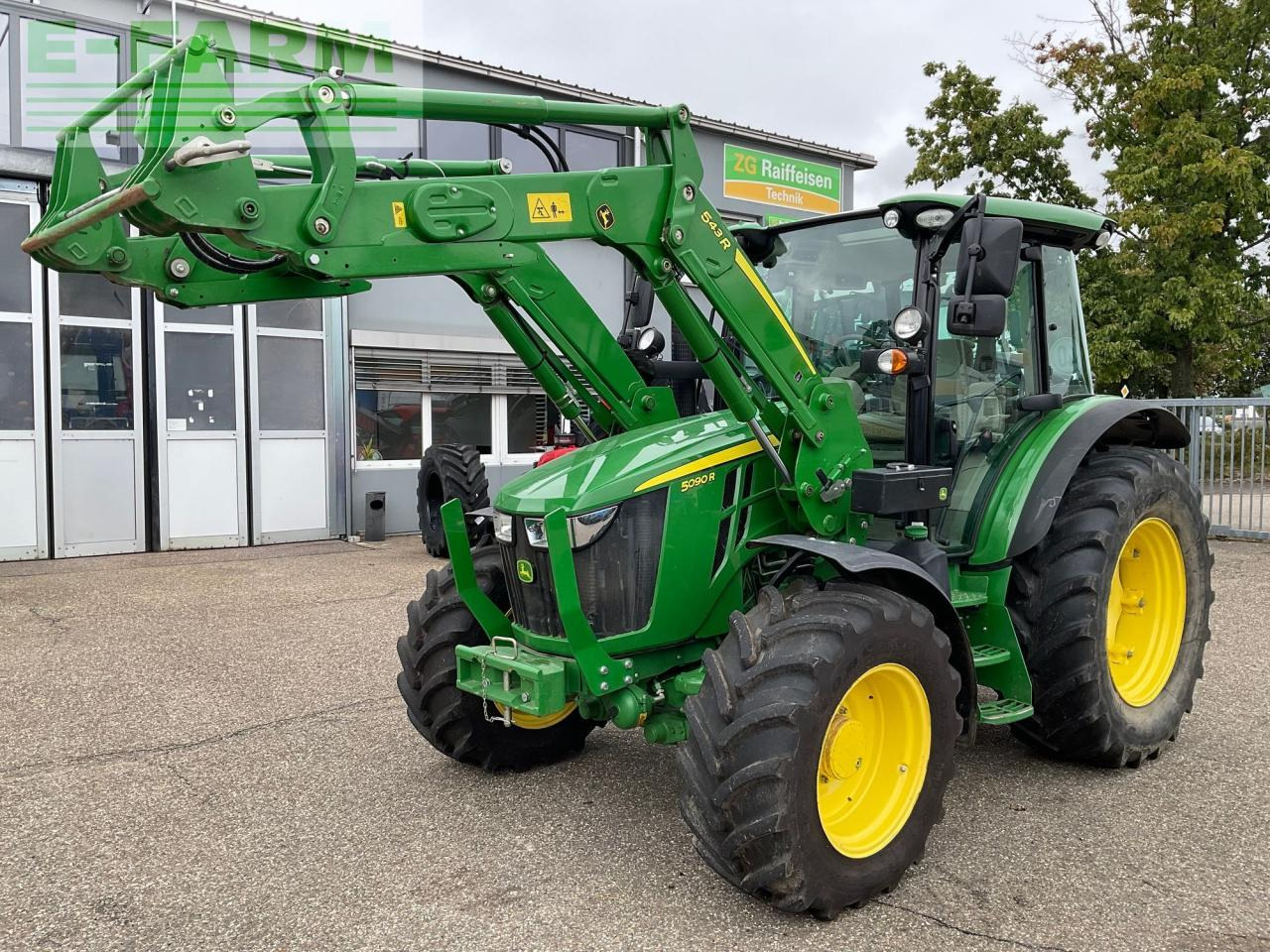 Farm tractor John Deere 5090R: picture 6 Farm tractor John Deere 5090R: picture 6