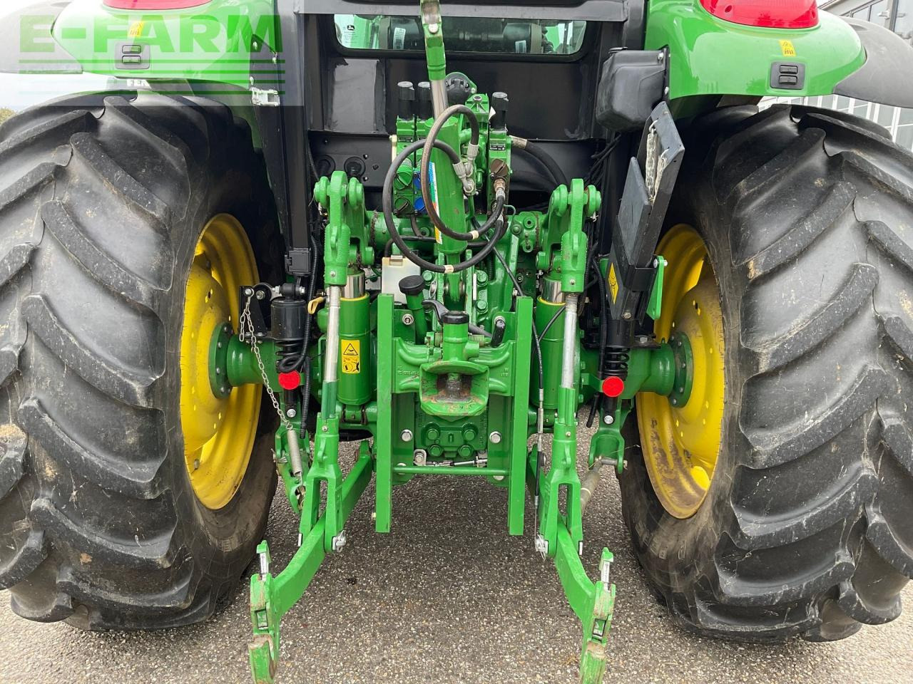 Farm tractor John Deere 5090R: picture 16 Farm tractor John Deere 5090R: picture 16