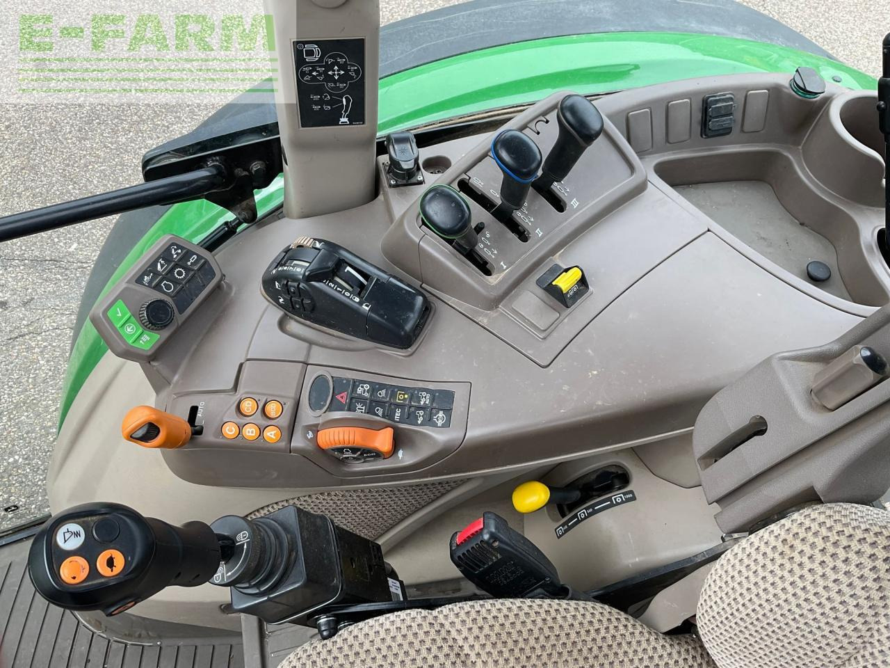 Farm tractor John Deere 5090R: picture 13 Farm tractor John Deere 5090R: picture 13