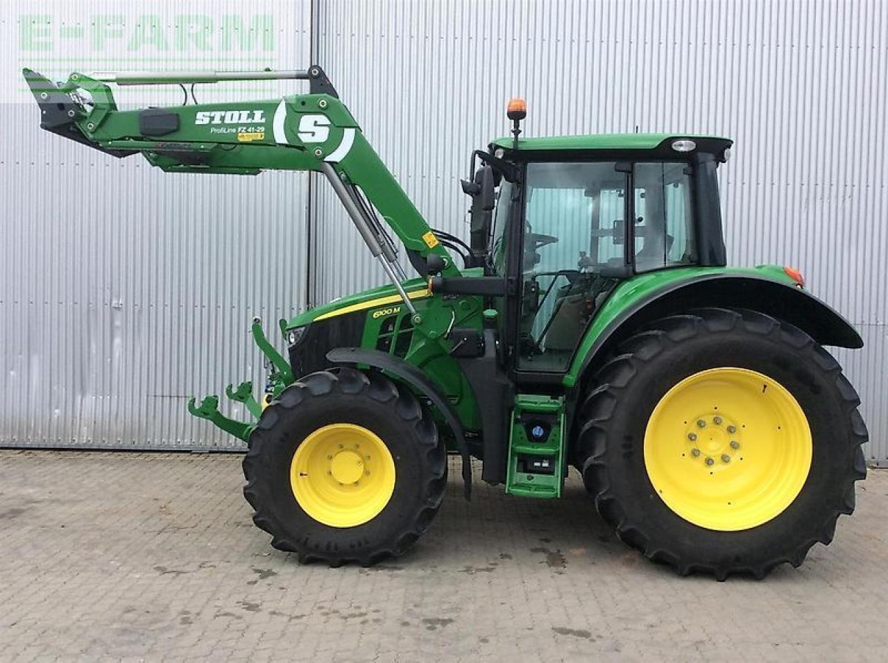 John Deere 6100 m - Farm tractor: picture 2 John Deere 6100 m - Farm tractor: picture 2