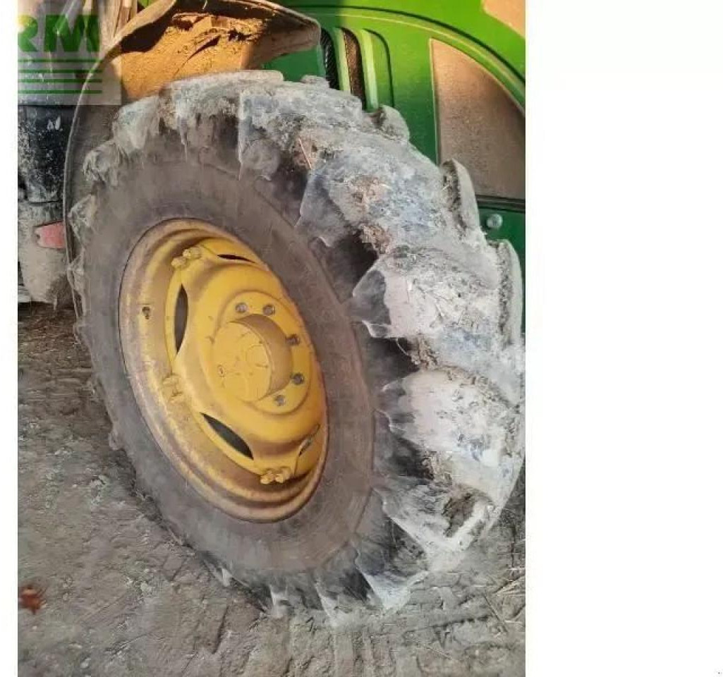 John Deere 6110m - Farm tractor: picture 3 John Deere 6110m - Farm tractor: picture 3