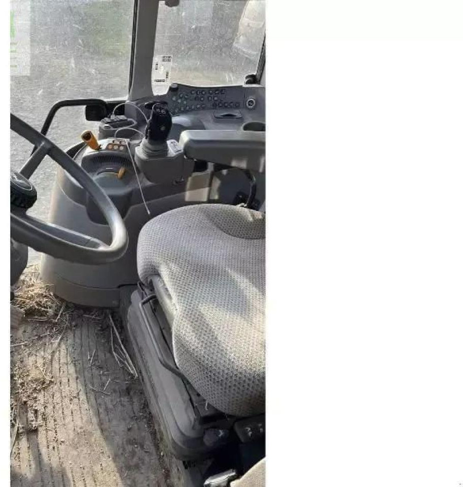 Farm tractor John Deere 6110m: picture 6 Farm tractor John Deere 6110m: picture 6