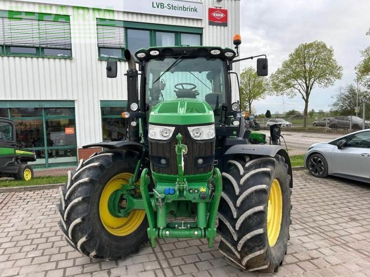 John Deere 6150r - Farm tractor: picture 1 John Deere 6150r - Farm tractor: picture 1