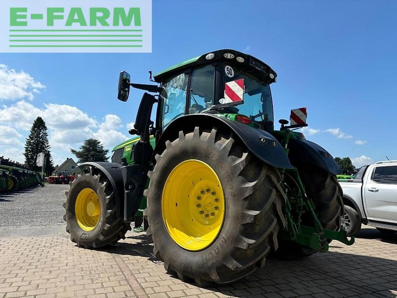 John Deere 6250r - Farm tractor: picture 3 John Deere 6250r - Farm tractor: picture 3