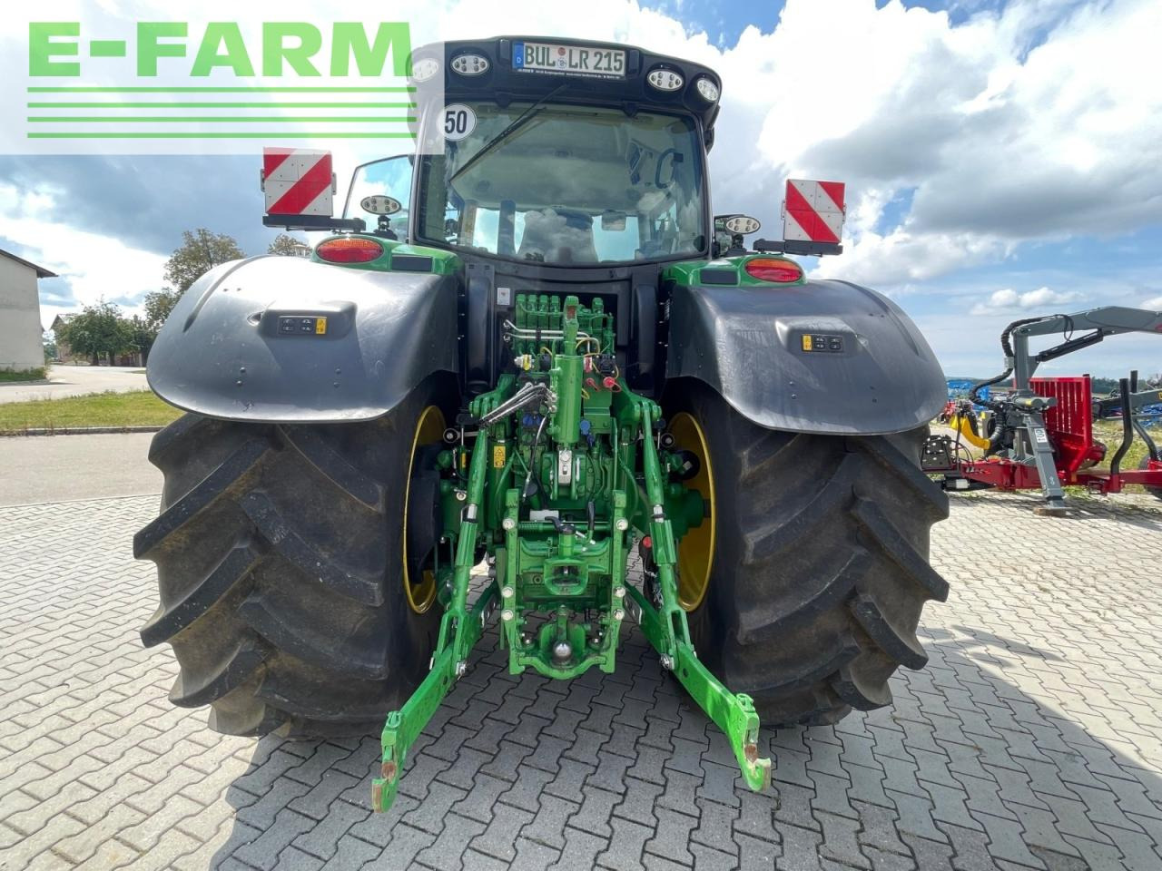 Farm tractor John Deere 6r 215: picture 6
