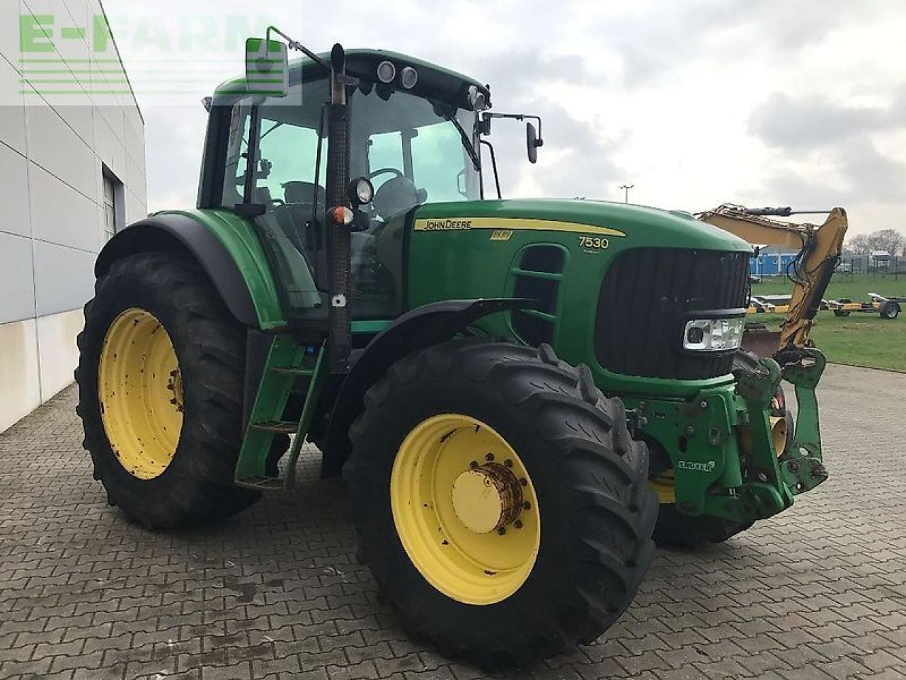 John Deere 7530 - Farm tractor: picture 5 John Deere 7530 - Farm tractor: picture 5