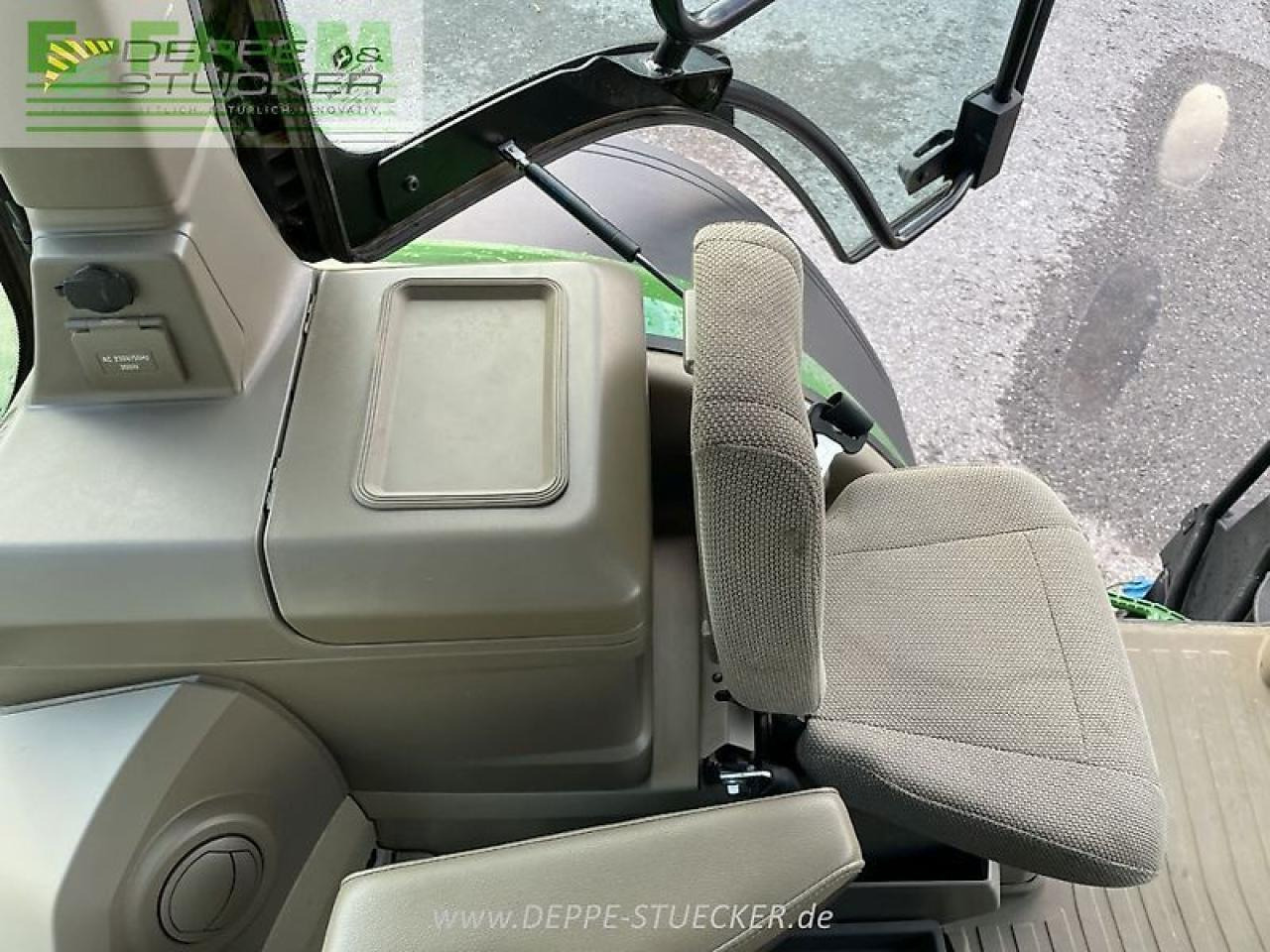 Farm tractor John Deere 7r 290: picture 7 Farm tractor John Deere 7r 290: picture 7