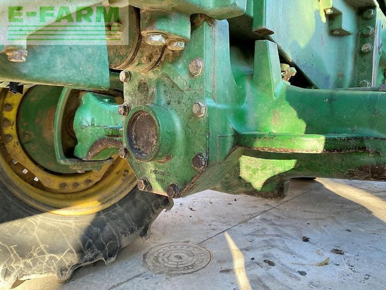 Farm tractor John Deere 8320: picture 11