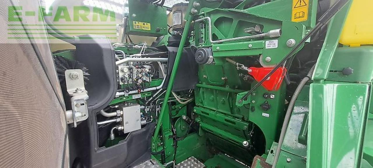 Forage harvester John Deere 8400: picture 13