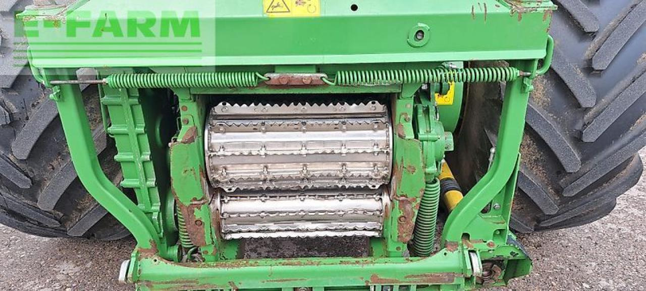 Forage harvester John Deere 8400: picture 7