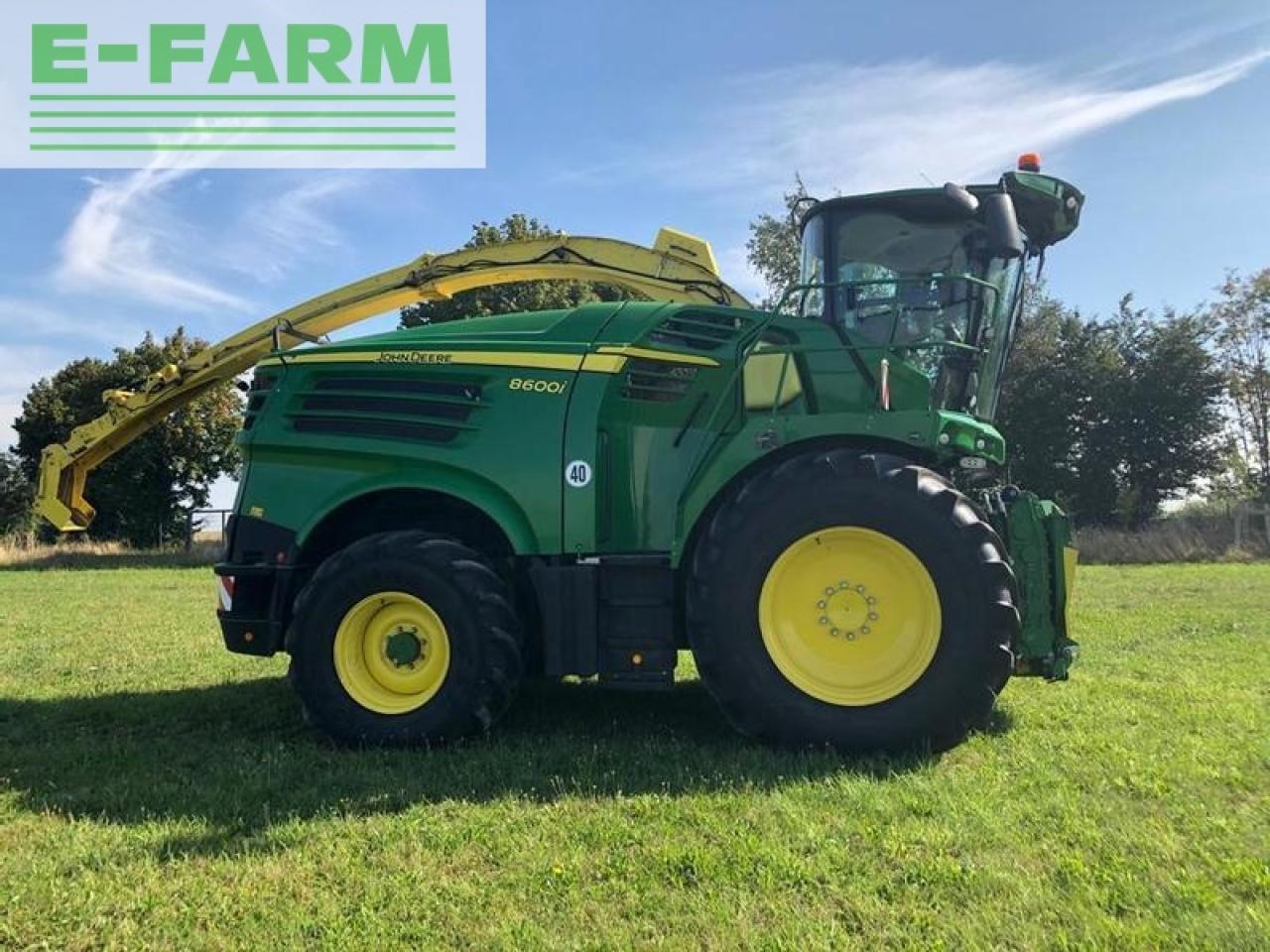 Forage harvester John Deere 8600: picture 6