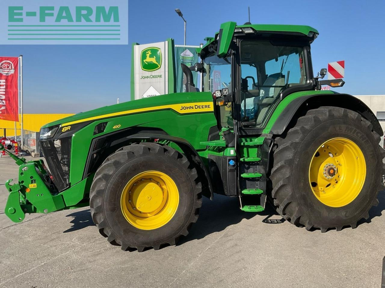 John Deere 8R 410 - Farm tractor: picture 2 John Deere 8R 410 - Farm tractor: picture 2