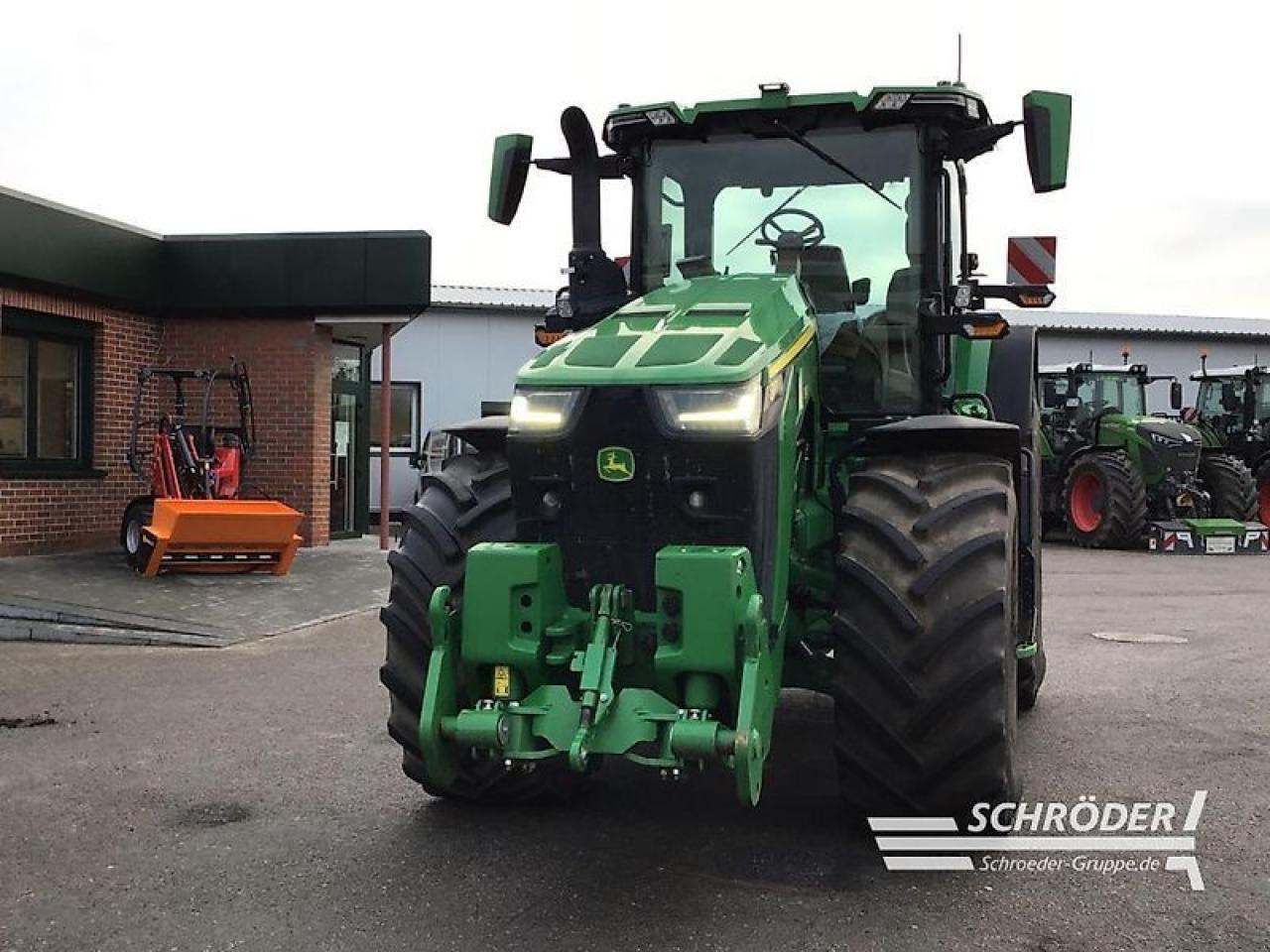 John Deere 8r 310 e23 powershift - Farm tractor: picture 3 John Deere 8r 310 e23 powershift - Farm tractor: picture 3