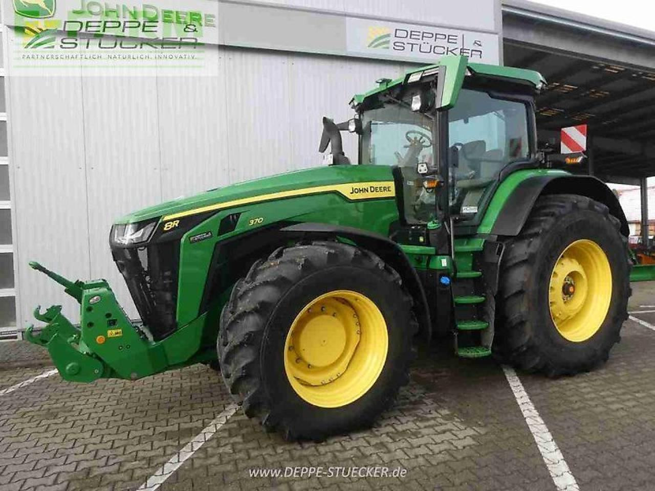 John Deere 8r 370 - Farm tractor: picture 1 John Deere 8r 370 - Farm tractor: picture 1