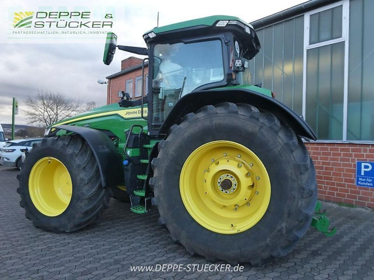 John Deere 8r 410 - Farm tractor: picture 3 John Deere 8r 410 - Farm tractor: picture 3