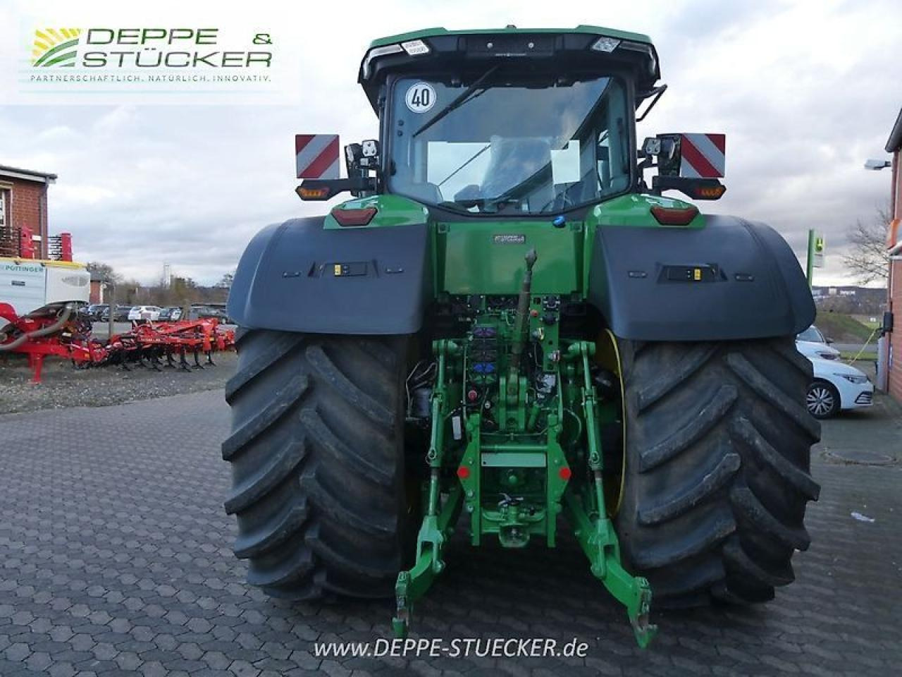 John Deere 8r 410 - Farm tractor: picture 5 John Deere 8r 410 - Farm tractor: picture 5