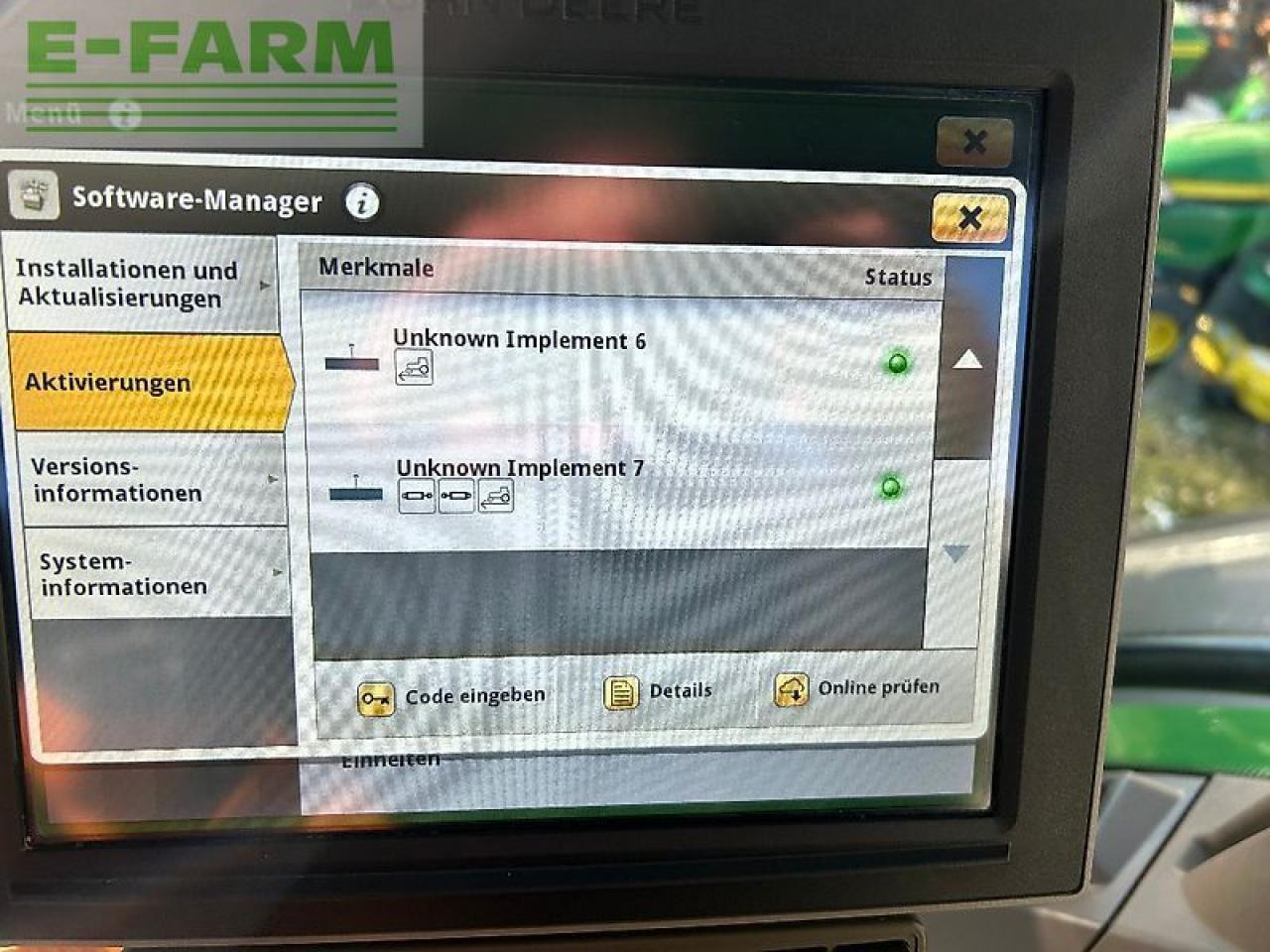 Farm tractor John Deere 8r370: picture 17