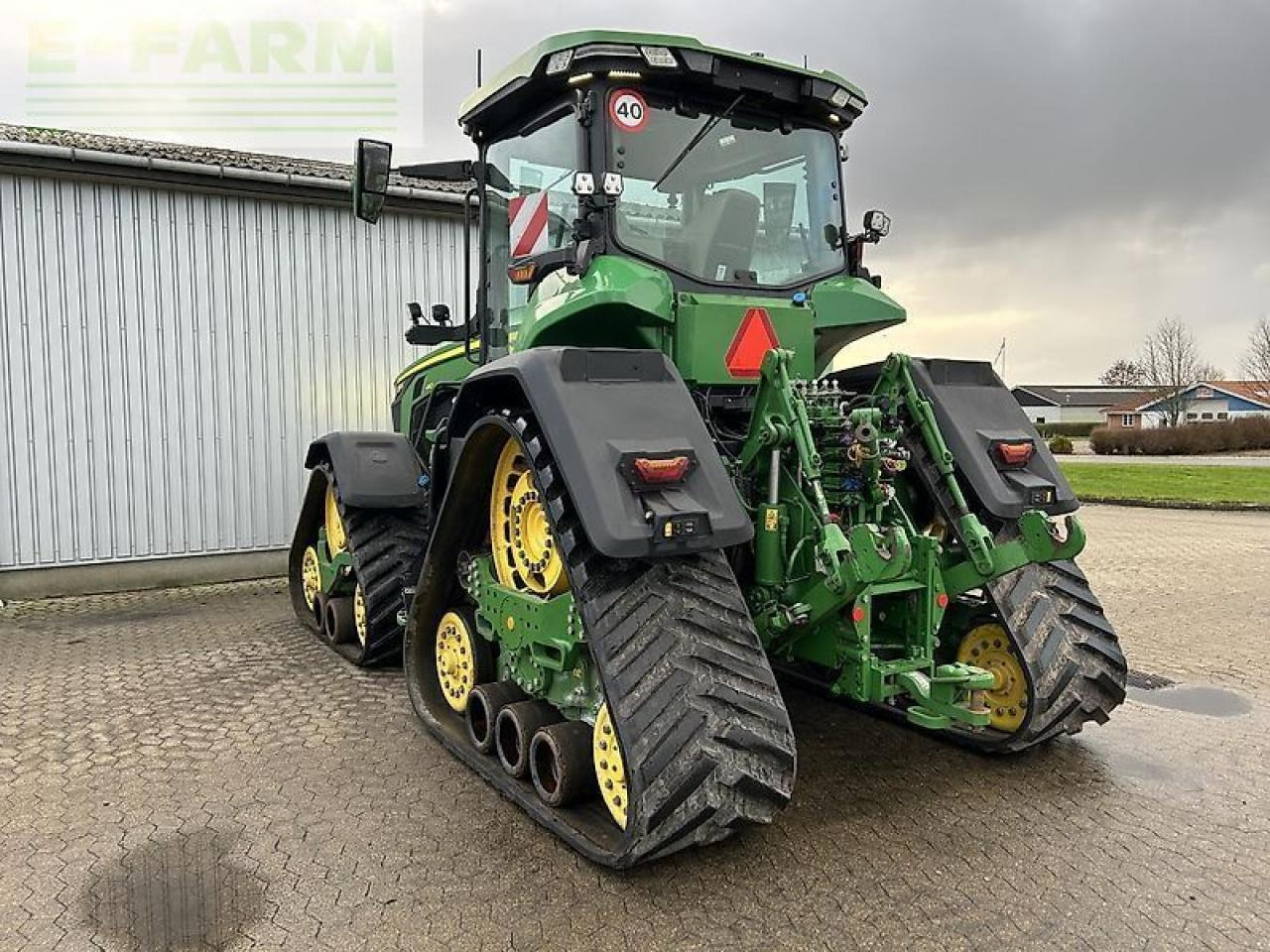 Farm tractor John Deere 8rx 410: picture 15