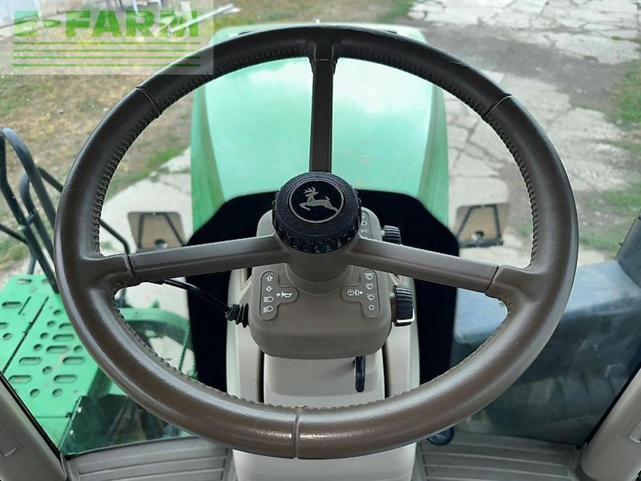 Tracked tractor John Deere 9460rt: picture 39