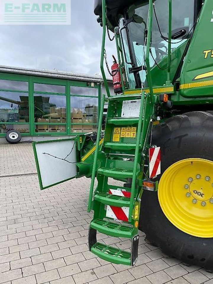 Combine harvester John Deere t560: picture 18