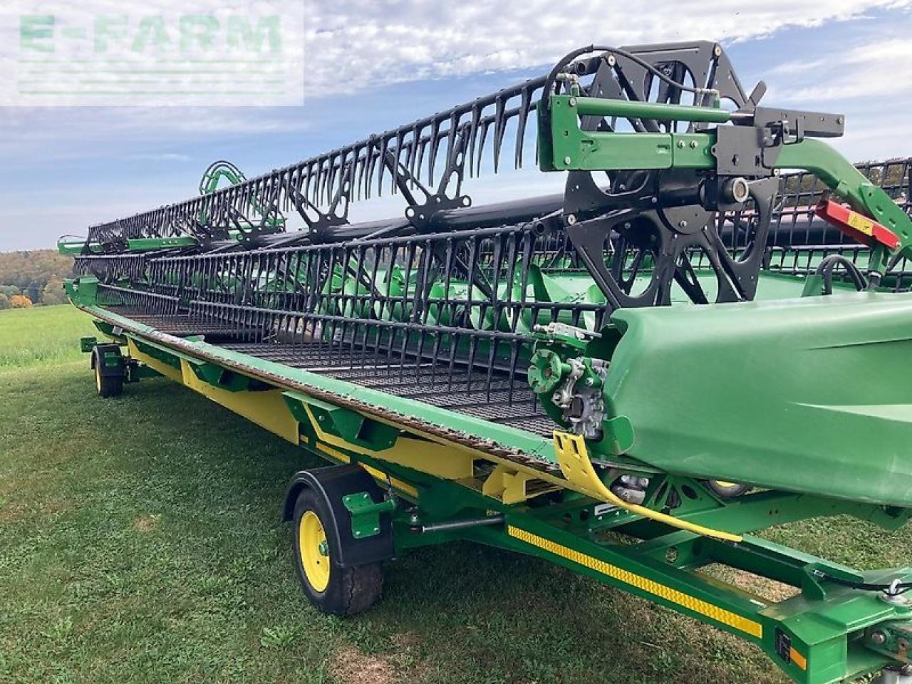 Combine harvester John Deere x9 1100: picture 33