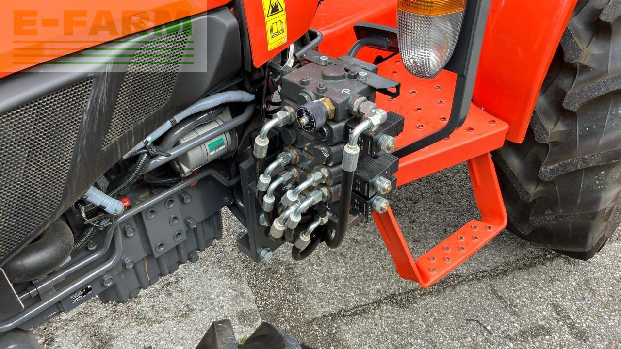 Farm tractor Kubota L1-382: picture 19